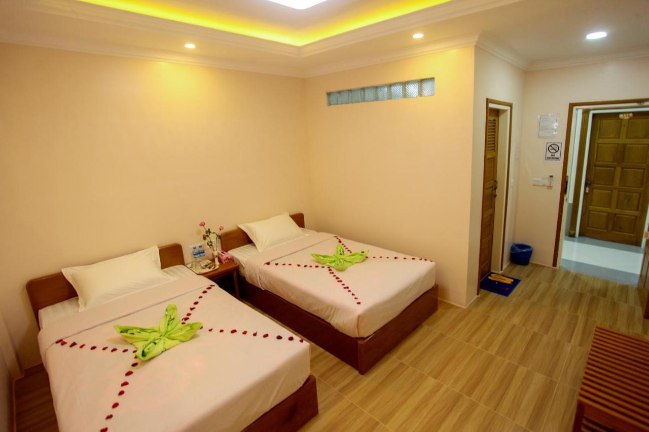 Five One Star Hotel Nyaung Shwe Bagian luar foto