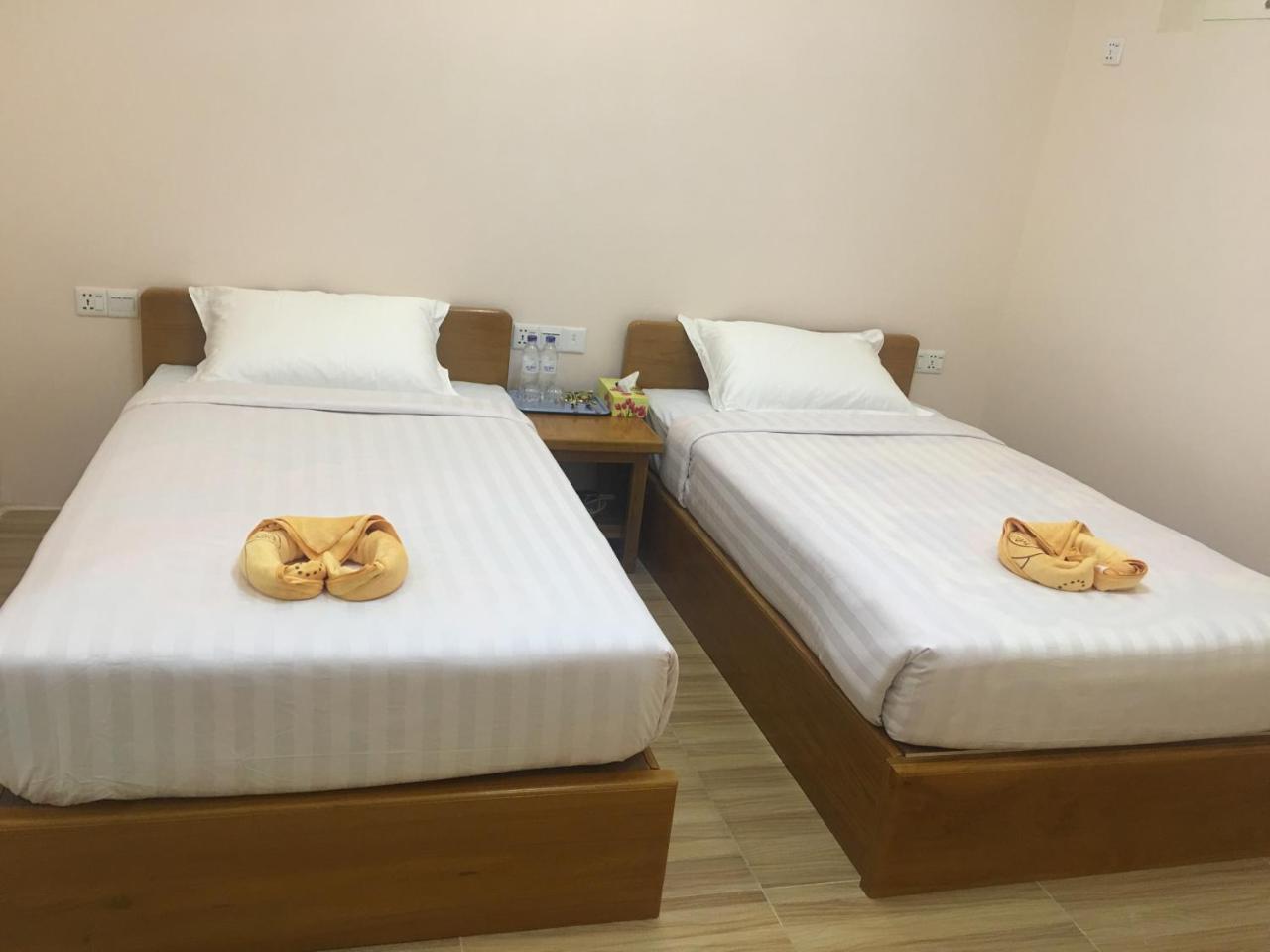 Five One Star Hotel Nyaung Shwe Bagian luar foto