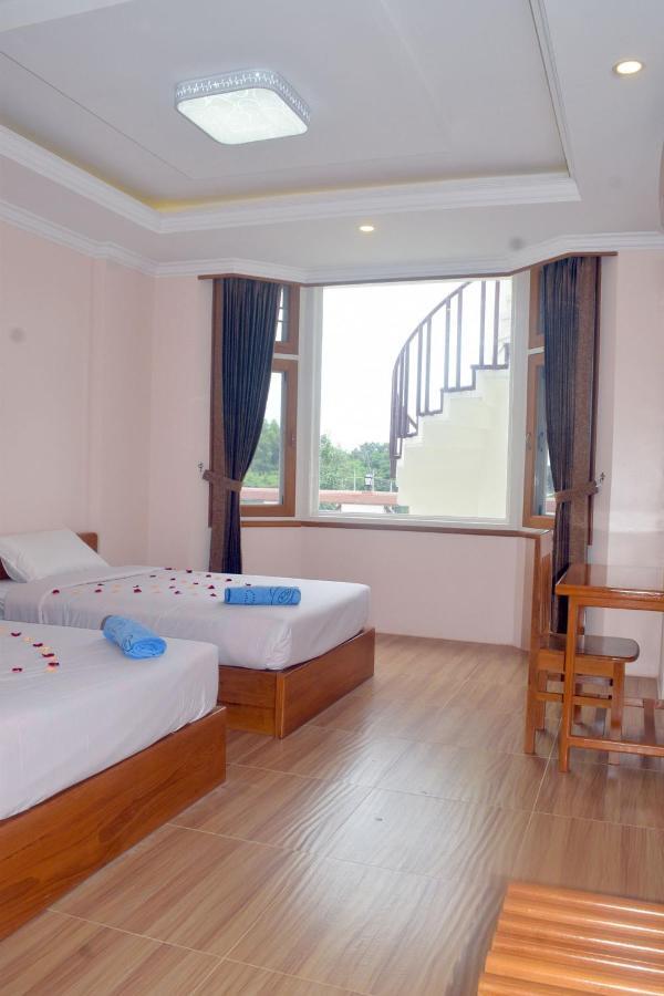 Five One Star Hotel Nyaung Shwe Bagian luar foto